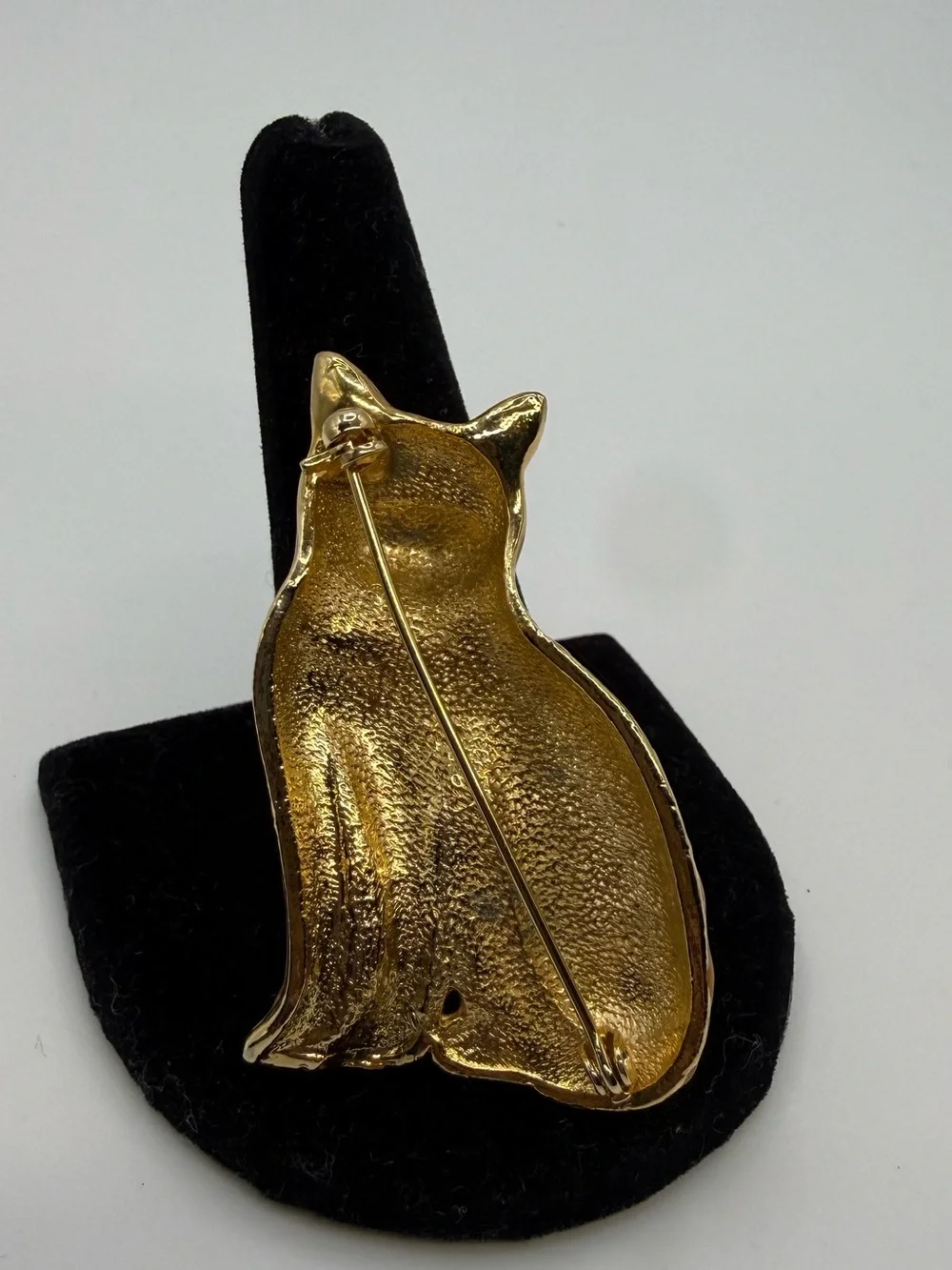 Vintage Enamel Cat Brooch Gold Tone Caramel Cream Marbled Figural Pin